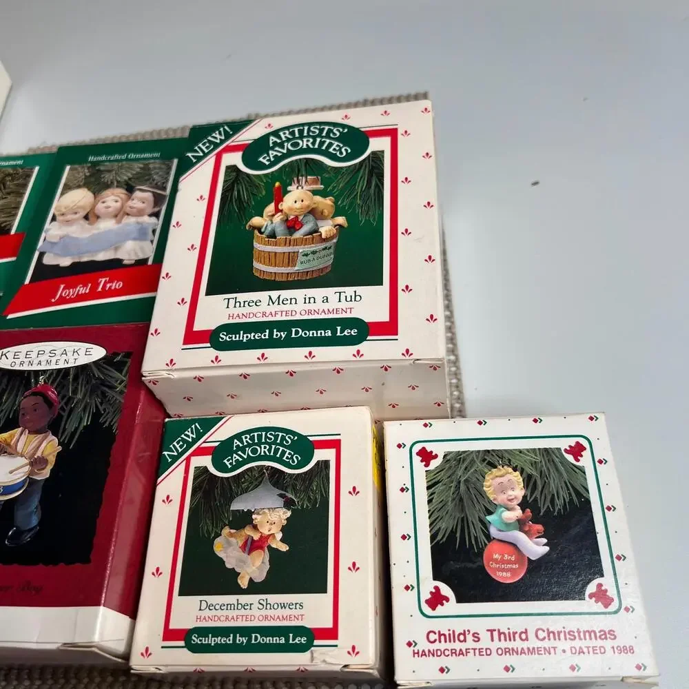 Vintage Hallmark Keepsake Ornament Lot‎ of 15 w/ Boxes – Peanuts Magic, Artist